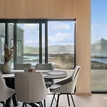 Fjordview Arctic With Sauna And Jacuzzi * Lyngværet