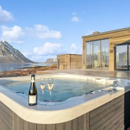 Fjordview Arctic With Sauna And Jacuzzi * Lyngværet