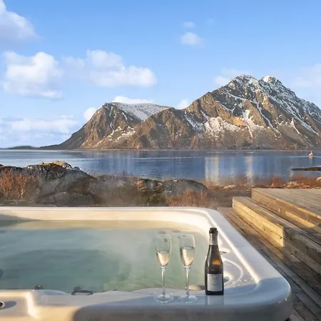 بيت للعطل Fjordview Arctic With Sauna And Jacuzzi *