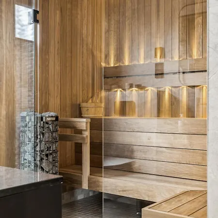 Fjordview Arctic With Sauna And Jacuzzi Feriehus Lyngværet