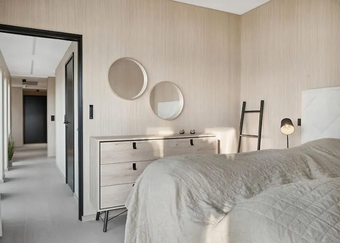 Fjordview Arctic With Sauna And Jacuzzi بيت للعطل *