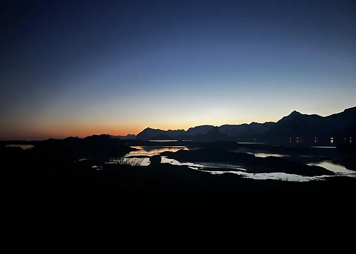Fjordview Arctic With Sauna And Jacuzzi بيت للعطل