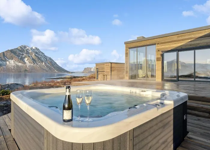 Fjordview Arctic With Sauna And Jacuzzi * Lyngværet