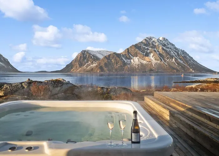 بيت للعطل Fjordview Arctic With Sauna And Jacuzzi *