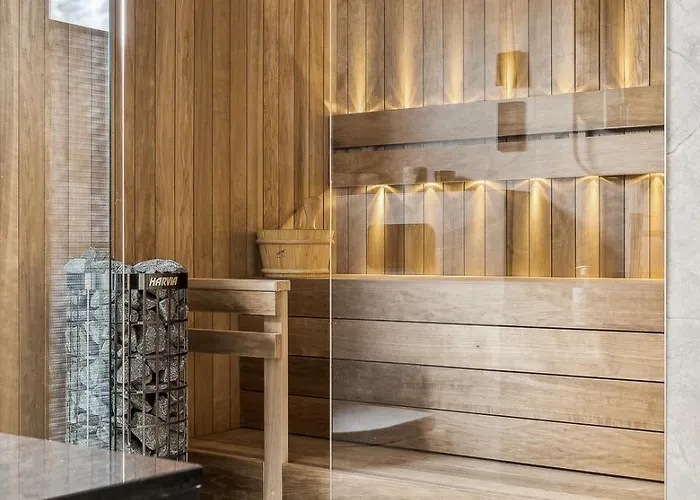 Fjordview Arctic With Sauna And Jacuzzi بيت للعطل Lyngværet